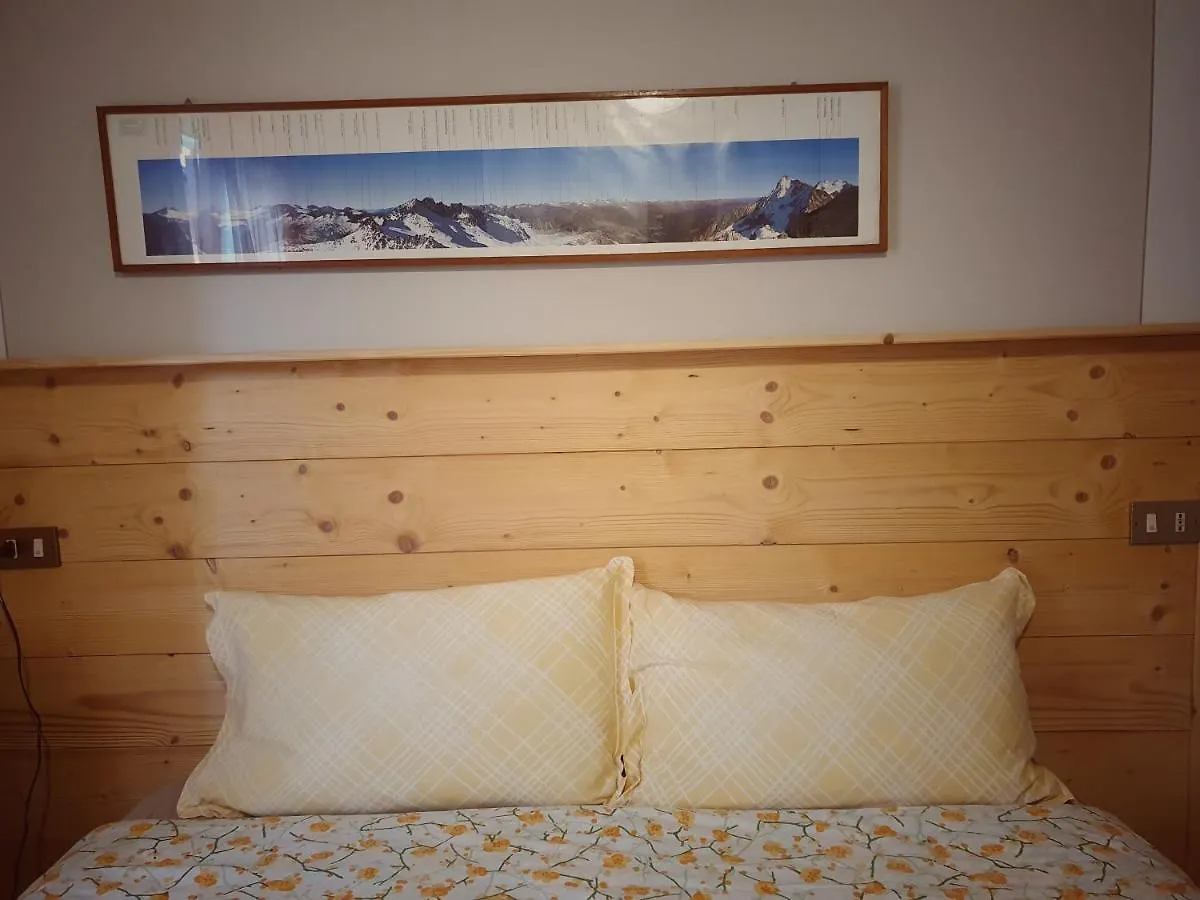 B&B Il Pettirosso Malonno 0*,  Italia